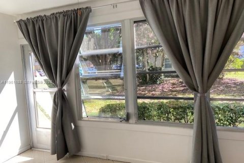 Copropriété à vendre à Coconut Creek, Floride: 2 chambres, 107.4 m2 № 2022115 - photo 27