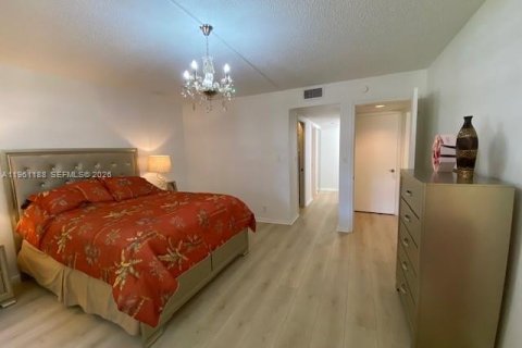 Copropriété à vendre à Coconut Creek, Floride: 2 chambres, 107.4 m2 № 2022115 - photo 19