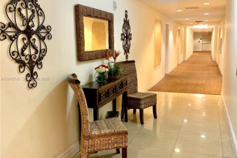 Copropriété à louer à Miami, Floride: 3 chambres, 117.43 m2 № 2178143 - photo 19