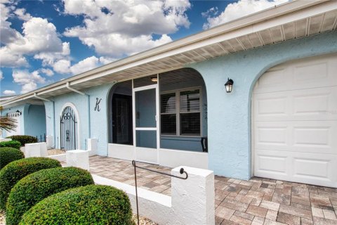 House in Sun City Center, Florida 2 bedrooms, 140.84 sq.m. № 2388100 - photo 4