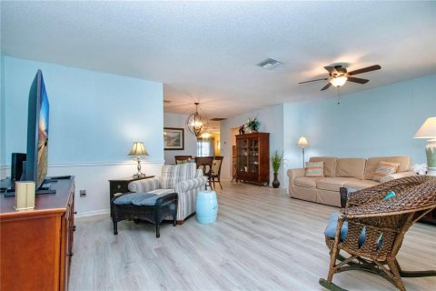 House in Sun City Center, Florida 2 bedrooms, 140.84 sq.m. № 2388100 - photo 6