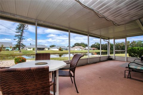 House in Sun City Center, Florida 2 bedrooms, 140.84 sq.m. № 2388100 - photo 24