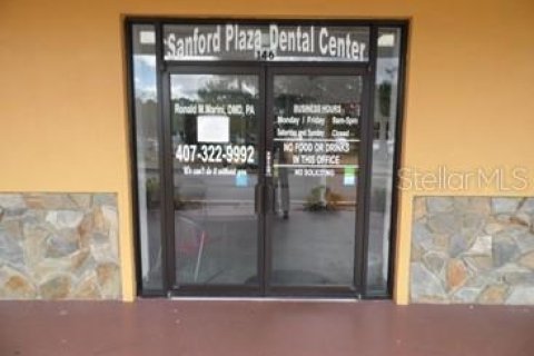Immobilier commercial à Sanford, Floride 185.8 m2 № 2206225