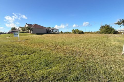 Terrain à vendre à Cape Coral, Floride № 1937444 - photo 4