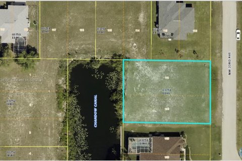 Terreno en venta en Cape Coral, Florida № 1937444 - foto 2