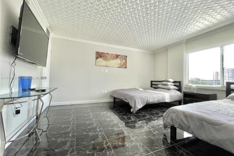Copropriété à vendre à Sunny Isles Beach, Floride: 1 chambre, 96.62 m2 № 1985312 - photo 24