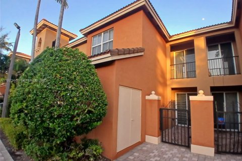 Touwnhouse à louer à Miramar, Floride: 3 chambres, 116.69 m2 № 1977438 - photo 6