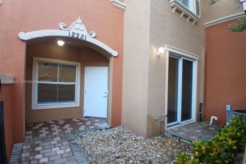 Touwnhouse à louer à Miramar, Floride: 3 chambres, 116.69 m2 № 1977438 - photo 4