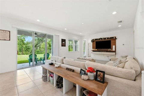 House in Spring Hill, Florida 4 bedrooms, 305.83 sq.m. № 1887055 - photo 14
