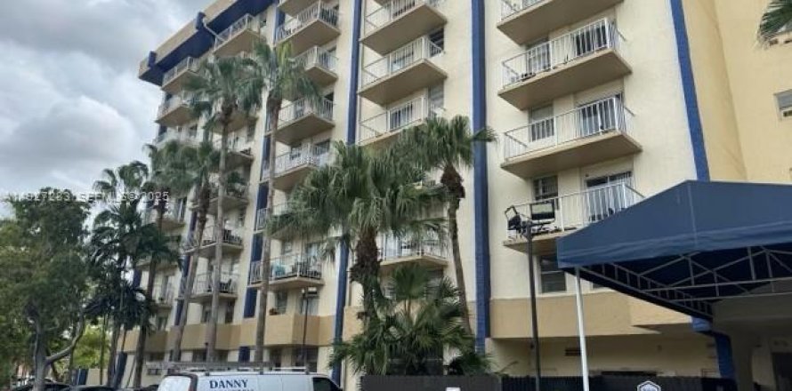 Condo à Miami, Floride, 1 chambre № 1986227