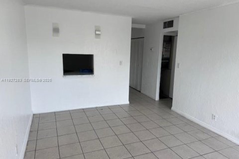 Copropriété à louer à Miami, Floride: 1 chambre, 55.56 m2 № 1986227 - photo 7
