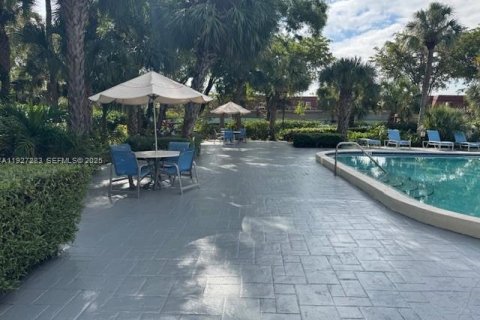 Copropriété à louer à Miami, Floride: 1 chambre, 55.56 m2 № 1986227 - photo 14