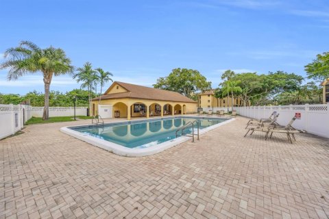 Copropriété à louer à Boca Raton, Floride: 2 chambres, 86.96 m2 № 1946728 - photo 23