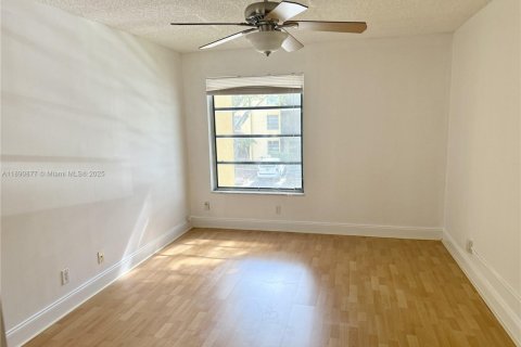 Copropriété à louer à Boca Raton, Floride: 2 chambres, 86.96 m2 № 1946728 - photo 9