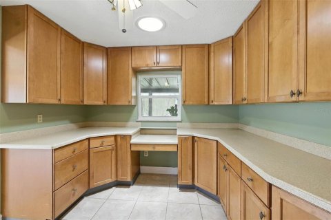 Купить виллу или дом в Порт-Шарлотт, Флорида 7 комнат, 154.59м2, № 1824207 - фото 11