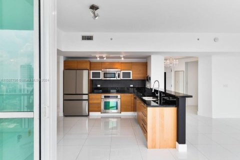 Condominio en venta en Miami, Florida, 3 dormitorios, 166.76 m2 № 1707207 - foto 11