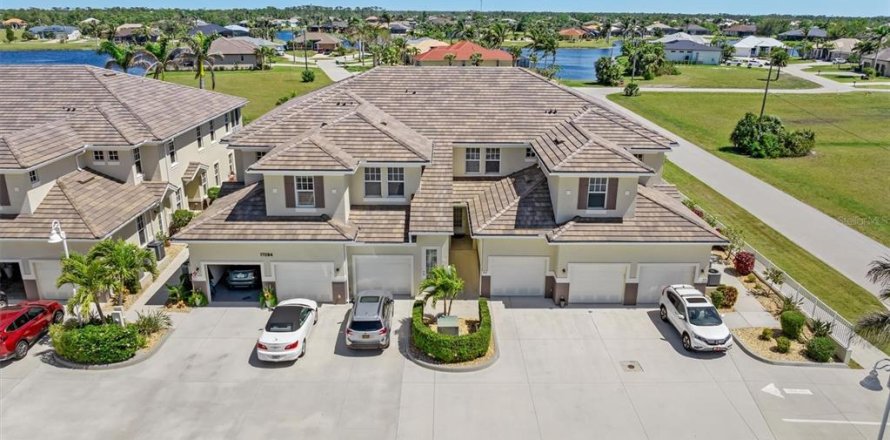 Condo in Punta Gorda, Florida, 2 bedrooms  № 1732300