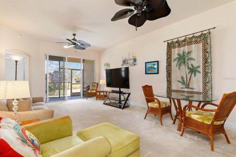 Condo in Punta Gorda, Florida, 2 bedrooms  № 1732300 - photo 13