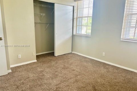 House in Weston, Florida 2 bedrooms, 103.12 sq.m. № 2064840 - photo 16