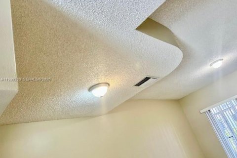 House in Weston, Florida 2 bedrooms, 103.12 sq.m. № 2064840 - photo 9