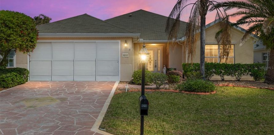 Villa ou maison à Summerfield, Floride 3 chambres, 146.32 m2 № 2148166