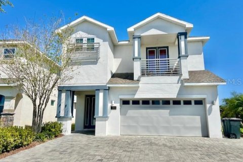 Купить виллу или дом в Киссимми, Флорида 11 комнат, 308.16м2, № 1576347 - фото 1
