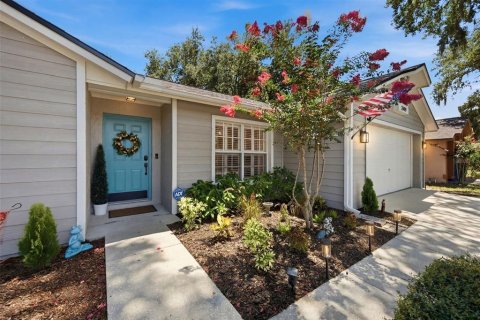 House in Valrico, Florida 3 bedrooms, 178.65 sq.m. № 2210861 - photo 2