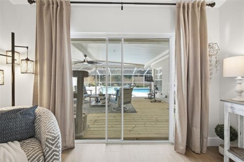 House in Valrico, Florida 3 bedrooms, 178.65 sq.m. № 2210861 - photo 18