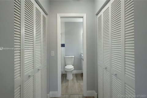 Casa en alquiler en Davie, Florida, 3 dormitorios, 122.35 m2 № 2085024 - foto 13