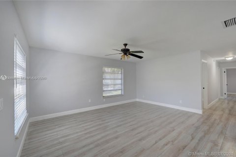 Casa en alquiler en Davie, Florida, 3 dormitorios, 122.35 m2 № 2085024 - foto 8