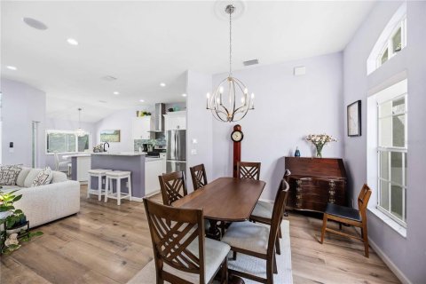 Casa en venta en Sarasota, Florida, 3 dormitorios, 155.61 m2 № 2374010 - foto 12