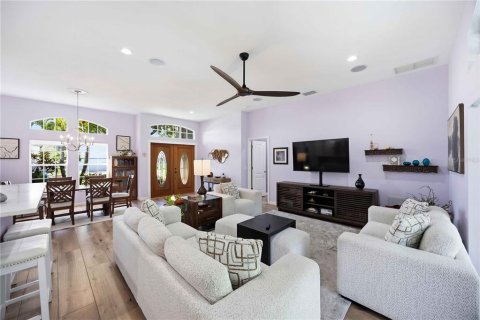 Casa en venta en Sarasota, Florida, 3 dormitorios, 155.61 m2 № 2374010 - foto 4