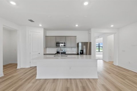 House in North Port, Florida 3 bedrooms, 209.87 sq.m. № 1813774 - photo 7
