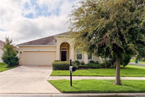 Villa ou maison à vendre à Wesley Chapel, Floride: 3 chambres, 190.08 m2 № 2350265 - photo 2
