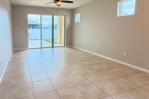Villa ou maison à vendre à Wesley Chapel, Floride: 3 chambres, 190.08 m2 № 2350265 - photo 20
