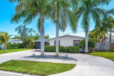 Casa en alquiler en Boca Raton, Florida, 3 dormitorios, 190.08 m2 № 2247936 - foto 3