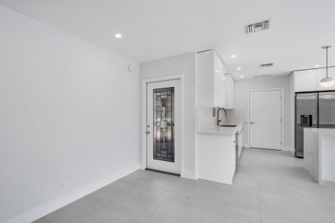 Casa en alquiler en Boca Raton, Florida, 3 dormitorios, 190.08 m2 № 2247936 - foto 6