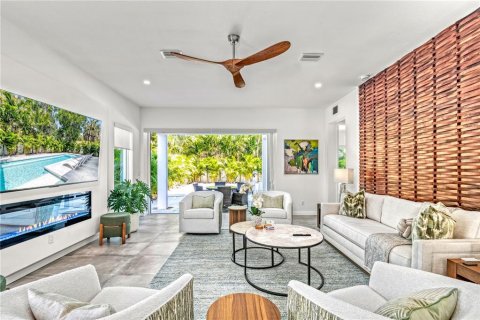 House in Sarasota, Florida 6 bedrooms, 325.16 sq.m. № 1584066 - photo 11