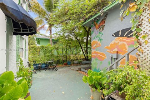 Immobilier commercial à vendre à Miami, Floride № 2004678 - photo 8