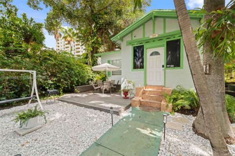 Immobilier commercial à vendre à Miami, Floride № 2004678 - photo 4