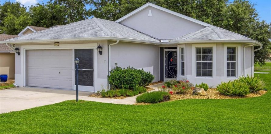 Villa ou maison à Leesburg, Floride 3 chambres, 145.95 m2 № 2227895
