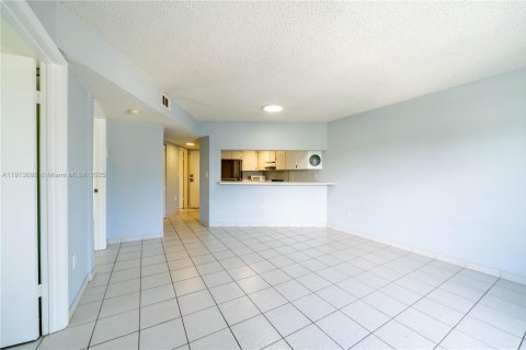Copropriété à louer à Miami Beach, Floride: 2 chambres, 65.96 m2 № 1968920 - photo 29