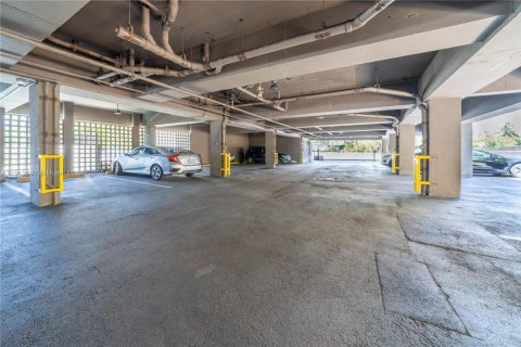 Copropriété à louer à Miami Beach, Floride: 2 chambres, 65.96 m2 № 1968920 - photo 3