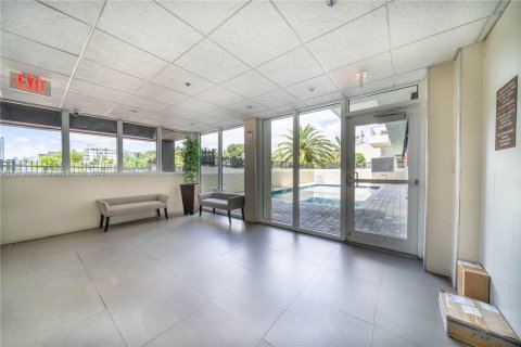 Copropriété à louer à Miami Beach, Floride: 2 chambres, 65.96 m2 № 1968920 - photo 6