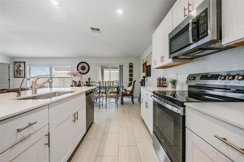 Villa ou maison à vendre à San Antonio, Floride: 4 chambres, 179.86 m2 № 2230743 - photo 9