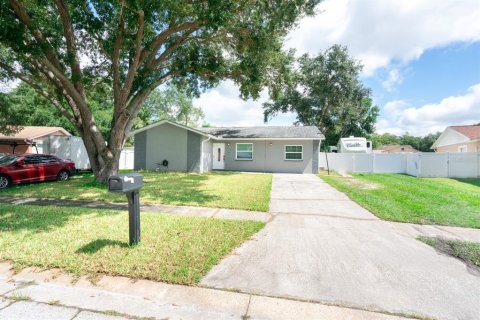 Villa ou maison à vendre à Tampa, Floride: 3 chambres, 112.41 m2 № 2388818 - photo 22