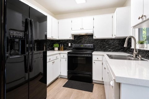 Villa ou maison à vendre à Tampa, Floride: 3 chambres, 112.41 m2 № 2388818 - photo 5