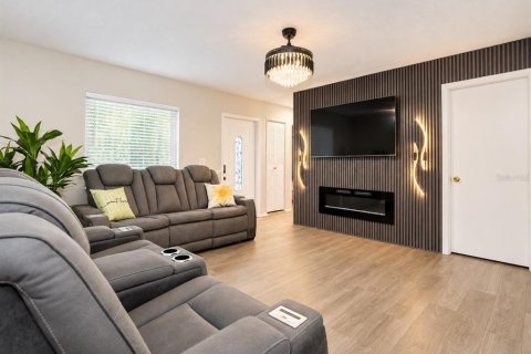 Villa ou maison à vendre à Tampa, Floride: 3 chambres, 112.41 m2 № 2388818 - photo 6