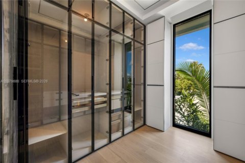 Casa en venta en Miami Beach, Florida, 5 dormitorios, 483.09 m2 № 2059131 - foto 16
