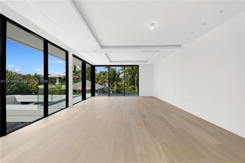 Casa en venta en Miami Beach, Florida, 5 dormitorios, 483.09 m2 № 2059131 - foto 10